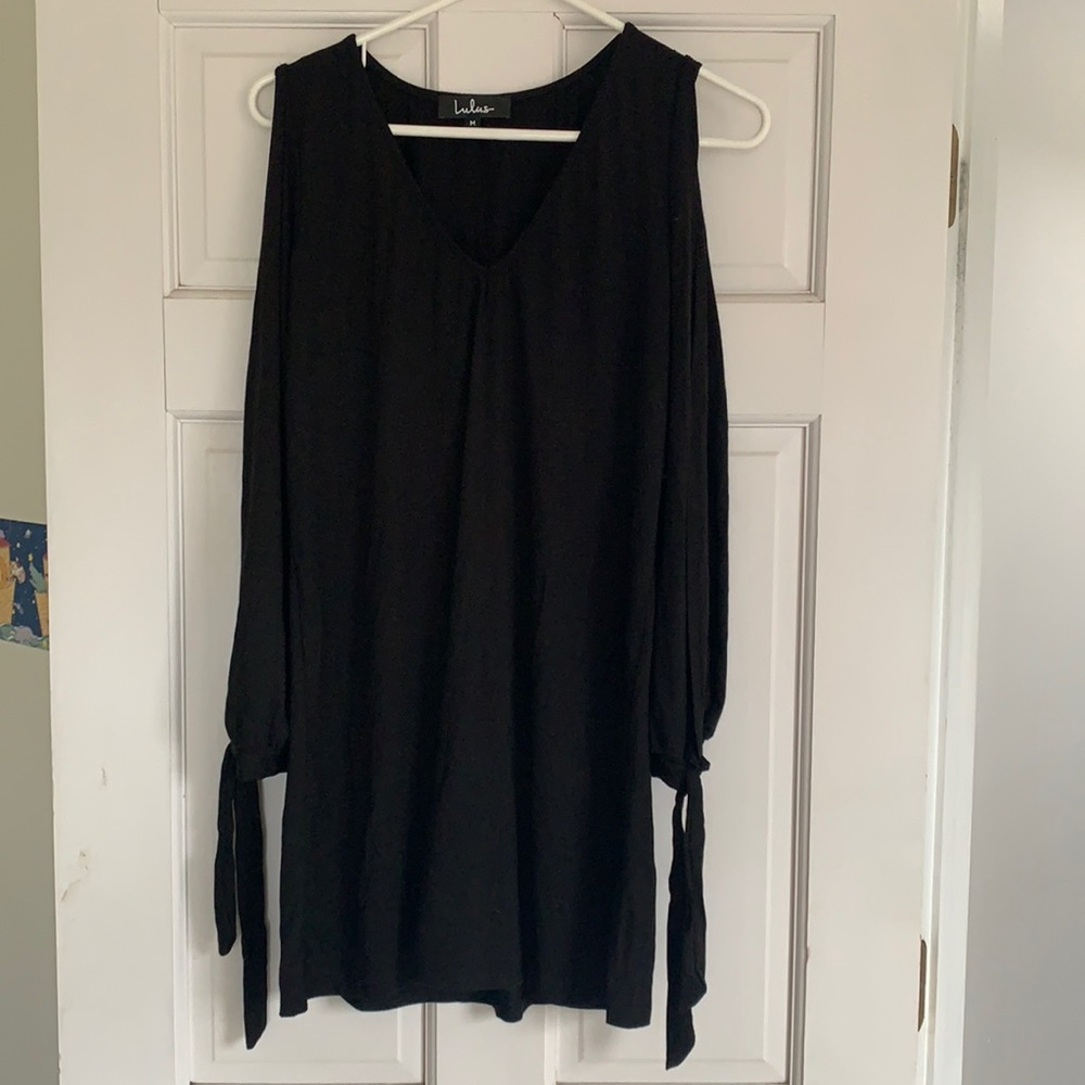 Black lulus dress